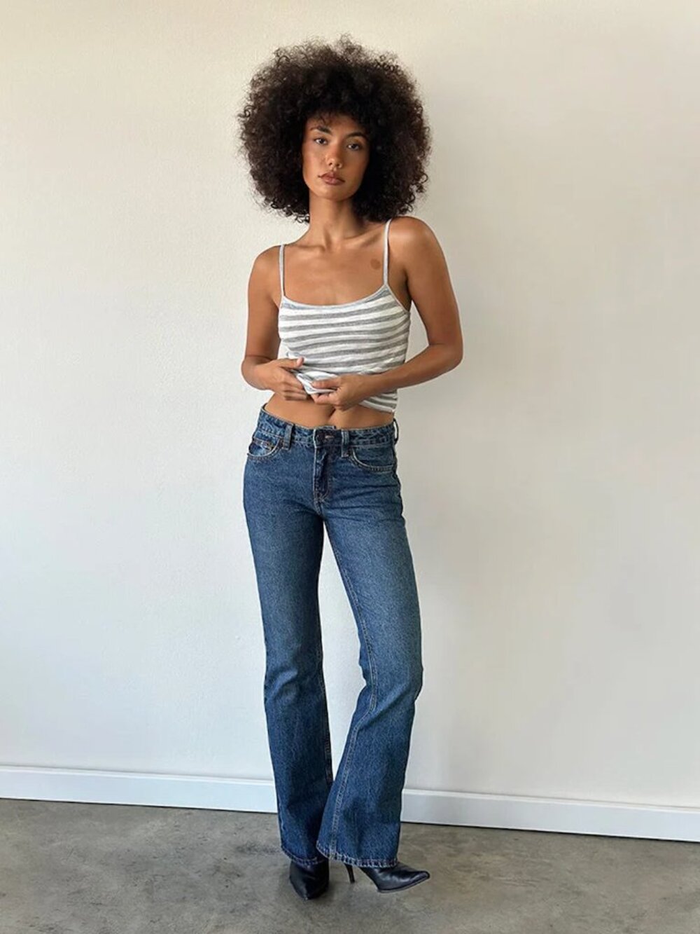 Motel Rocks Rigid Low Rise Flare Jeans In Mid Blue Used, Sz W26 L34